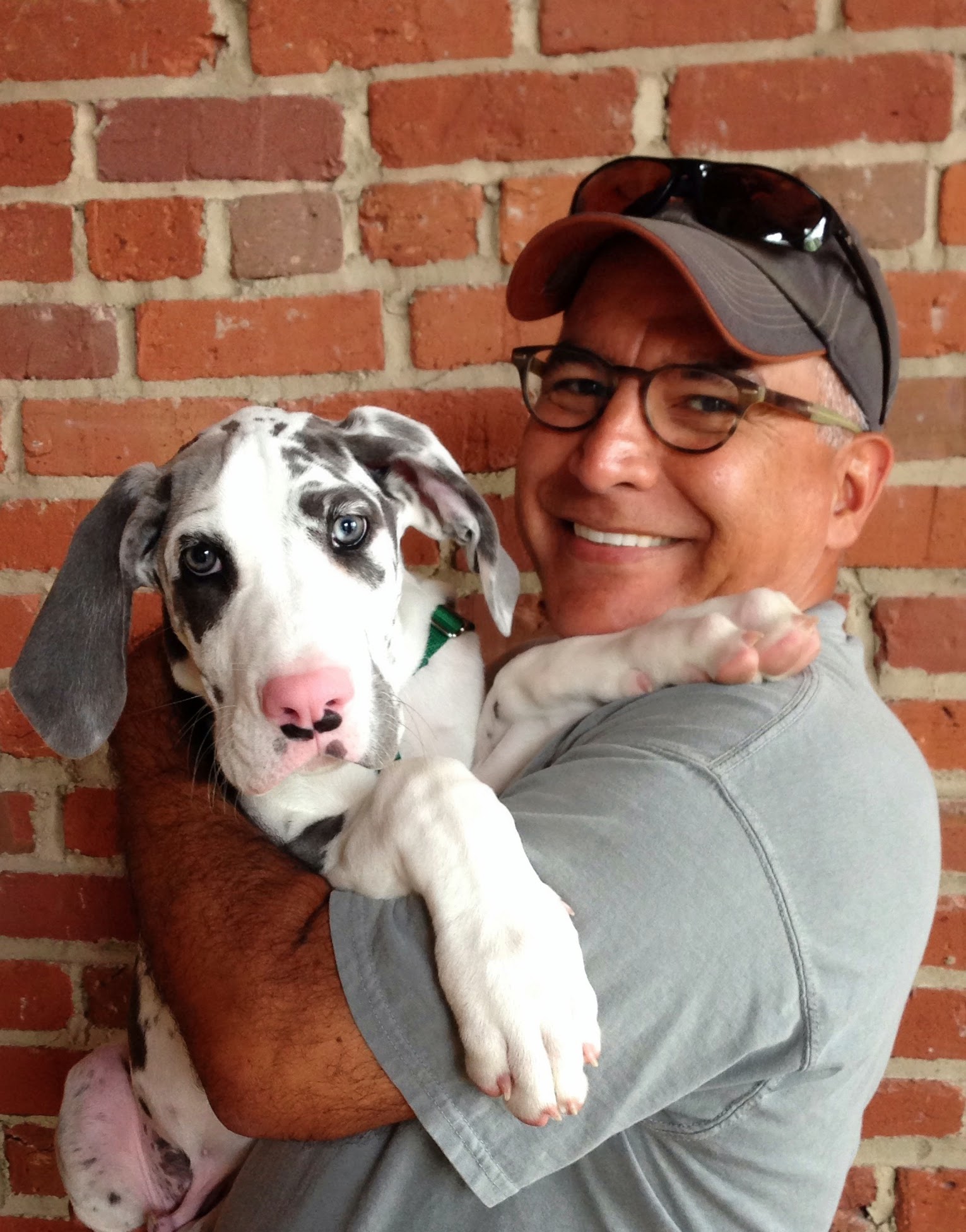 Before pet sitting, PSI member Anthony Garza&nbsp;served in the U.S. Air Force for 14 years, then he went on to work as a human resources manager for companies like Home Depot, CitiMortgage and others.&nbsp;